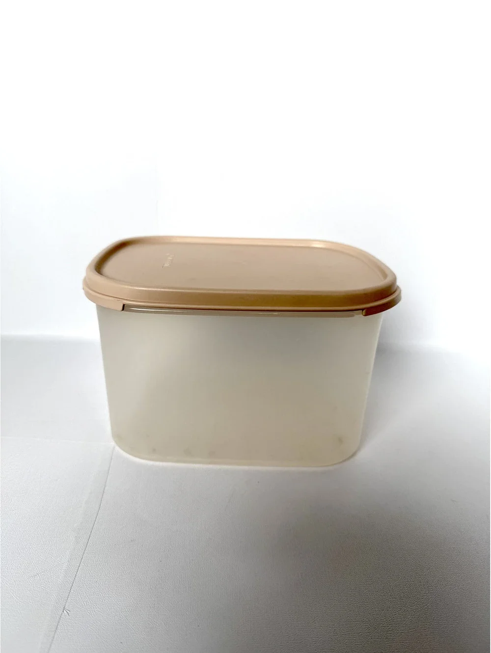 Tupperware Rectangular Food Storage Container with Lid - Beige and Cream